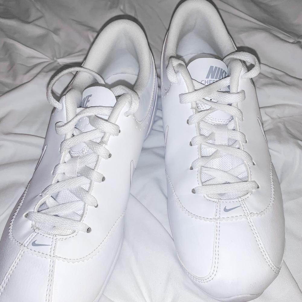 Nike Cheer Unite Sideline Shoes